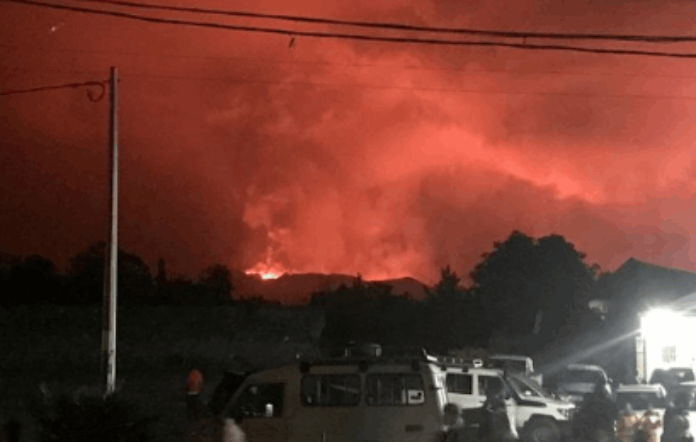 <span style='color:red;'><b>ERUPCIJA VULKANA</b></span> U KONGU: Lava došla čak DO AERODROMA! (VIDEO)